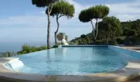 Vignette de l'article : Piscine sans autorisation administrative (permis de construire, déclaration préalable)